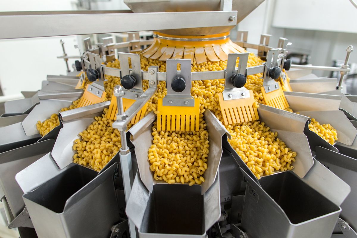 L’agroalimentare sotto pressione per i veti Ue e il crollo dei consumi