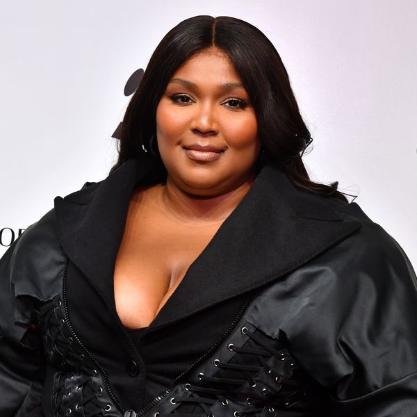 Lizzo Taught Us Her Go-To Makeup Routine For A Simple Everyday Beat