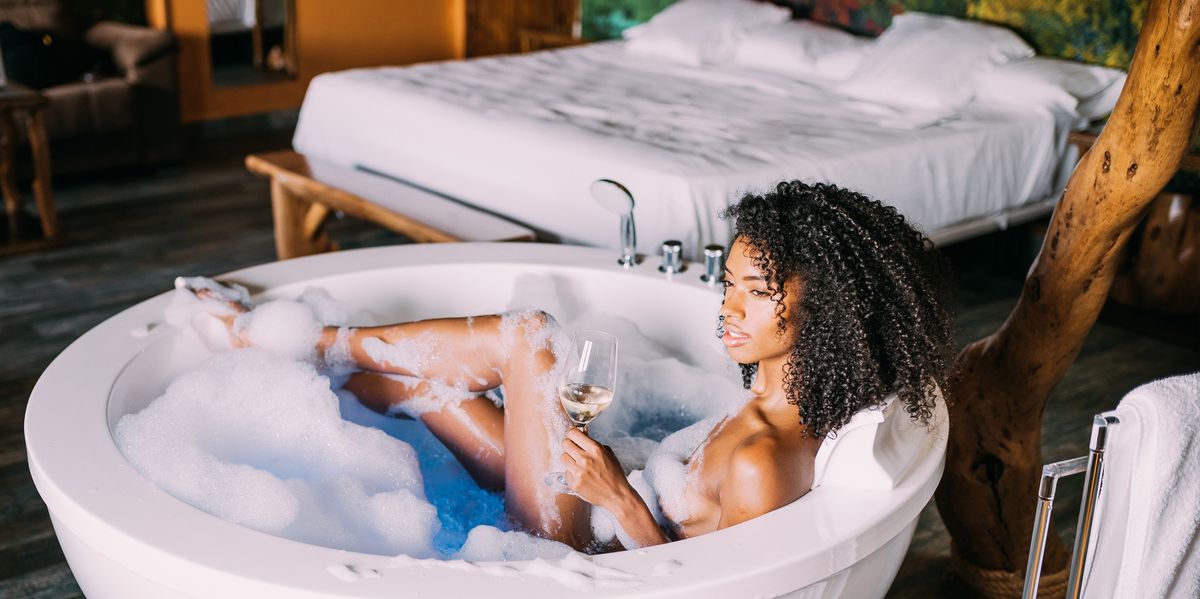 12 Ways To Prep Your Skin For A Night Of Amazing Sex