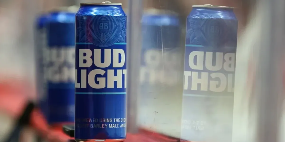 NextImg:Bud Light boycott proves incredibly successful, costing Anheuser-Busch $15.7 billion in market value