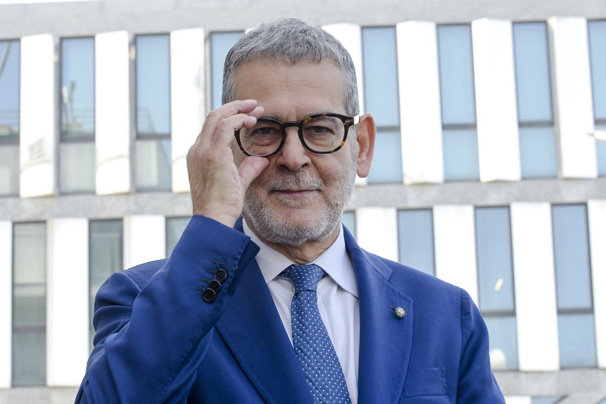 Tim, veti dei fondi sull’ammucchiata