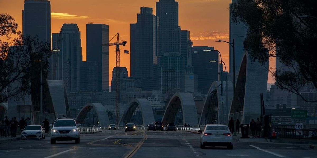 NextImg:Teenager dies while attempting social media stunt on Los Angeles bridge