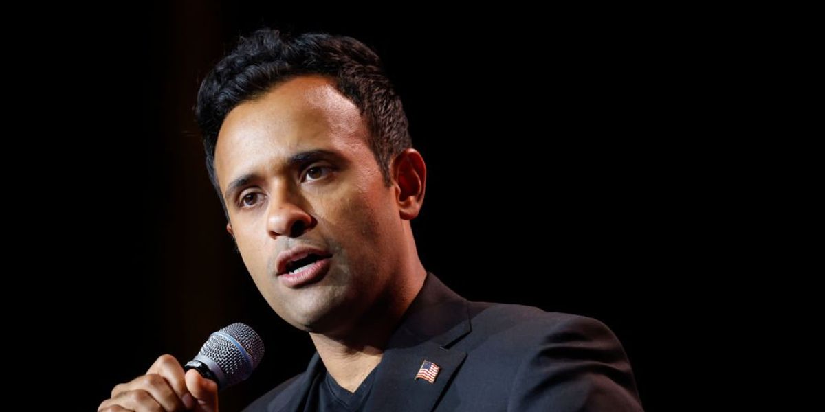 NextImg:LinkedIn slaps down presidential candidate Vivek Ramaswamy's account, claiming he repeatedly posted 'misleading or inaccurate information'