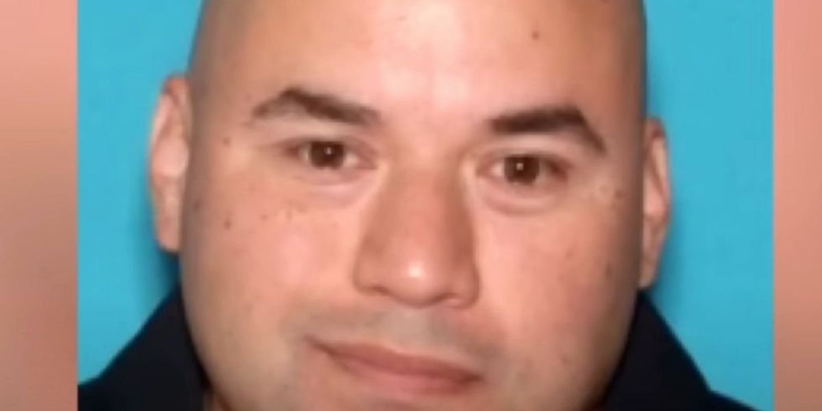 NextImg:Former LAPD cop arrested for allegedly molesting boys dies in custody, police say he had a 'preexisting medical condition'