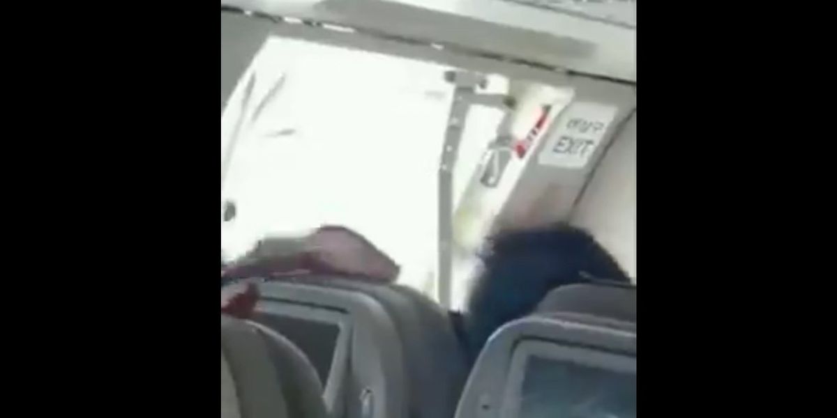 Chaos ensues after airline passenger forces open plane door mid-flight: 'I thought the plane was going to explode'