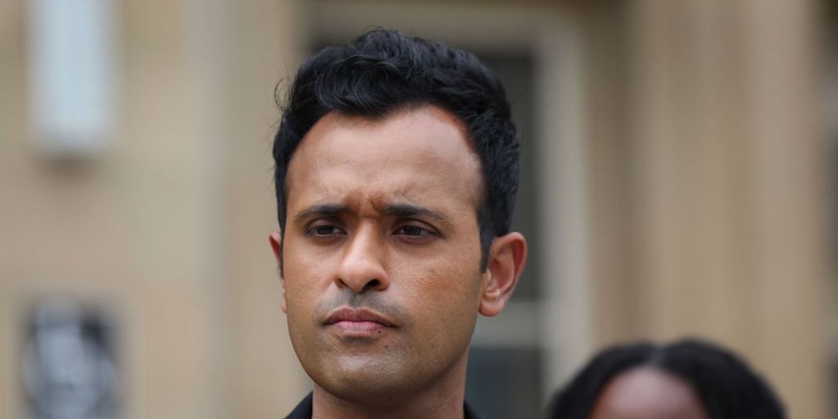 NextImg:LinkedIn claims Vivek Ramaswamy's account was 'restricted in error,' but the Republican presidential hopeful isn't buying it