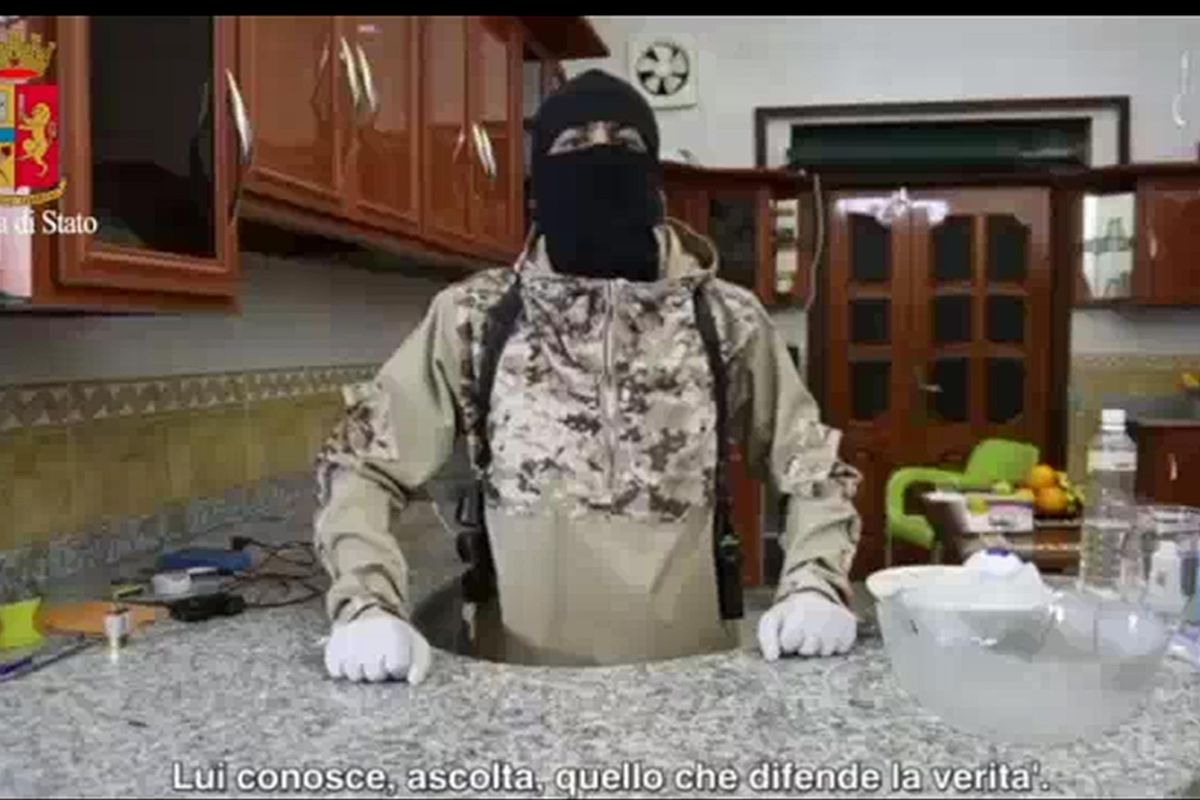 Preso minorenne pro Isis: «Stava per agire»