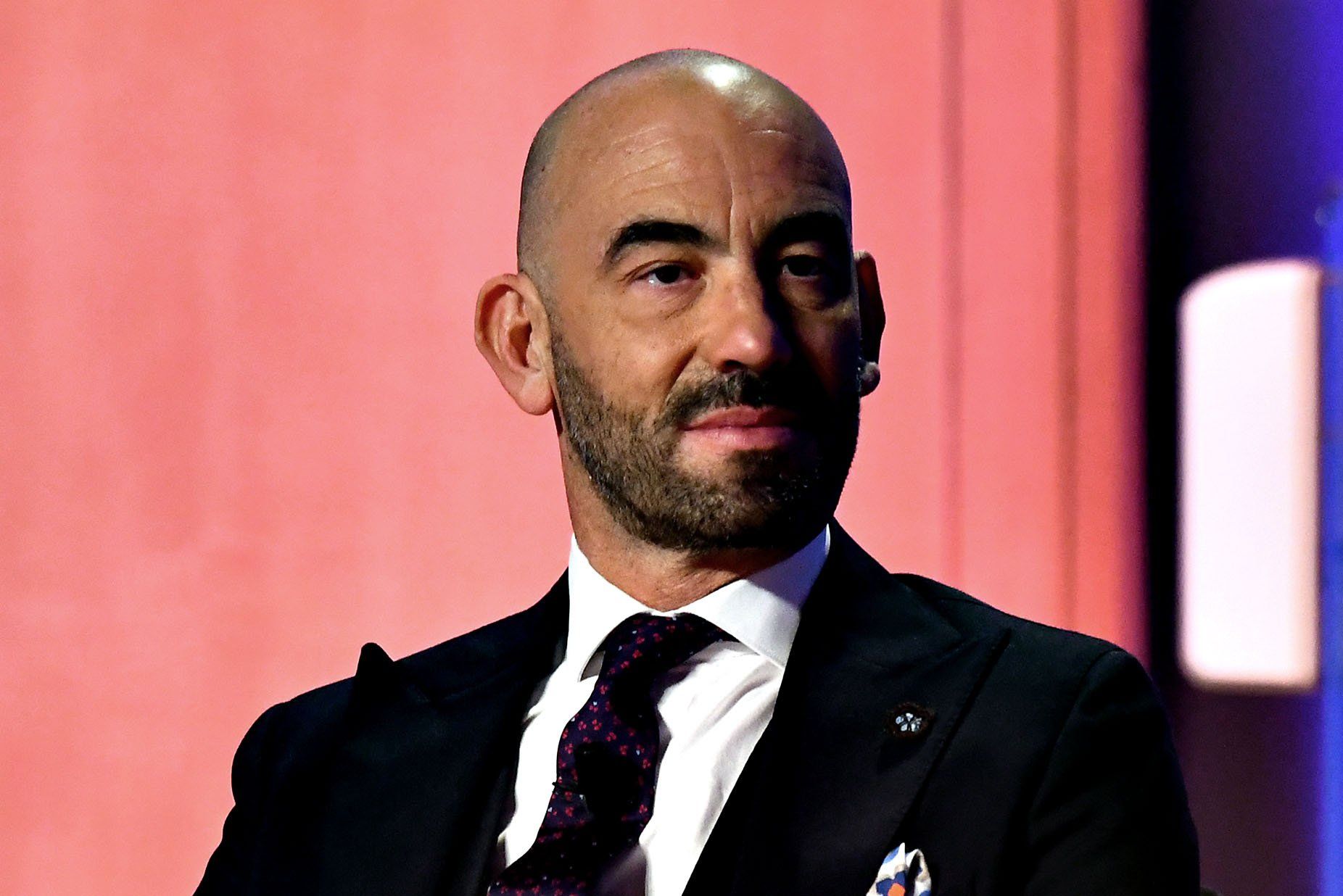 Le virostar fanno danni in Romagna. «I turisti disdicono, temono i germi»