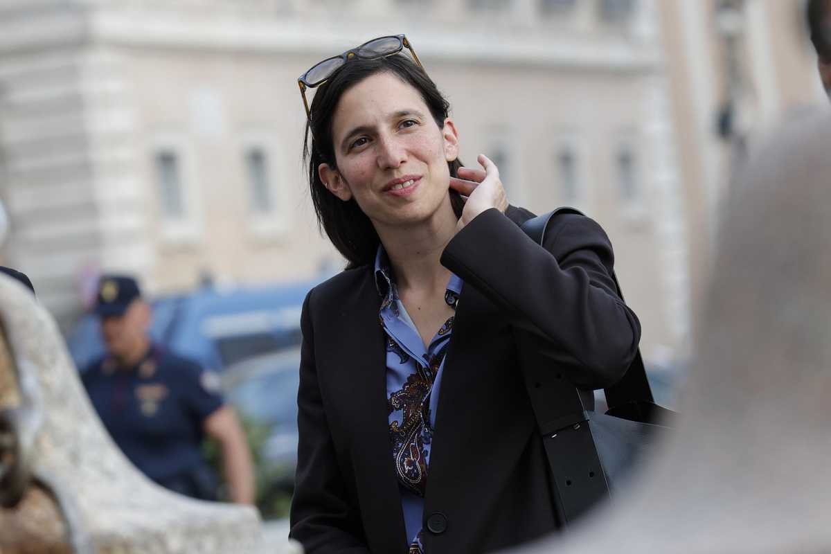 Se non comanda il dem scopre il (finto) dissenso sulla guerra