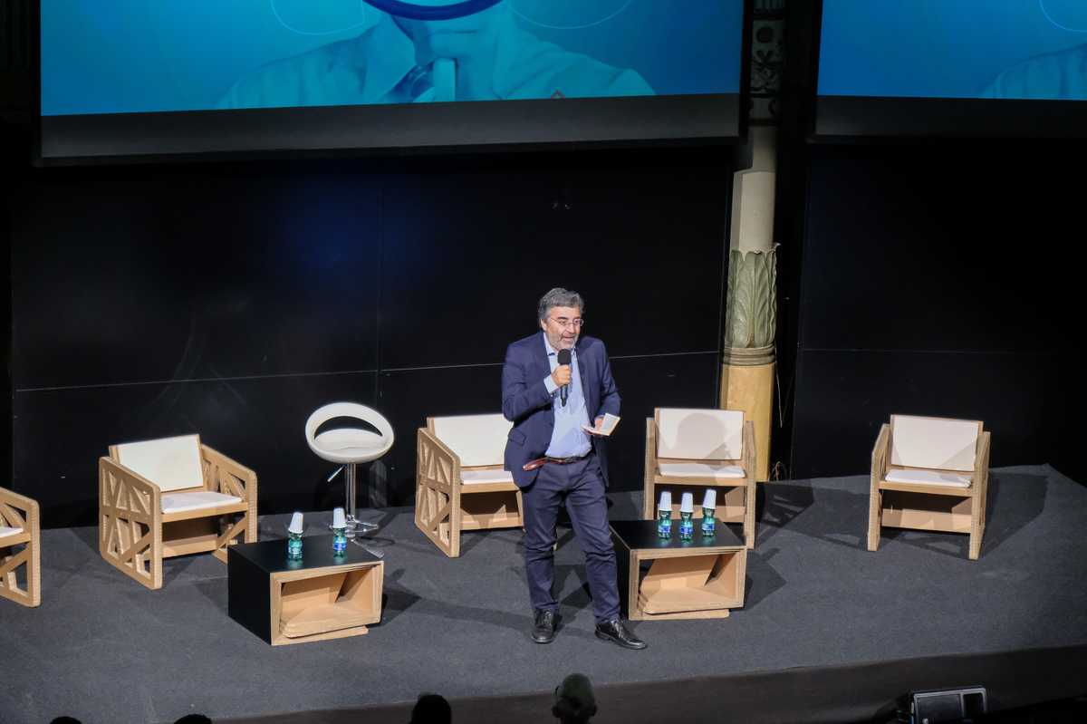 Sinistra e indignati di professione muti davanti al caso «Espresso»