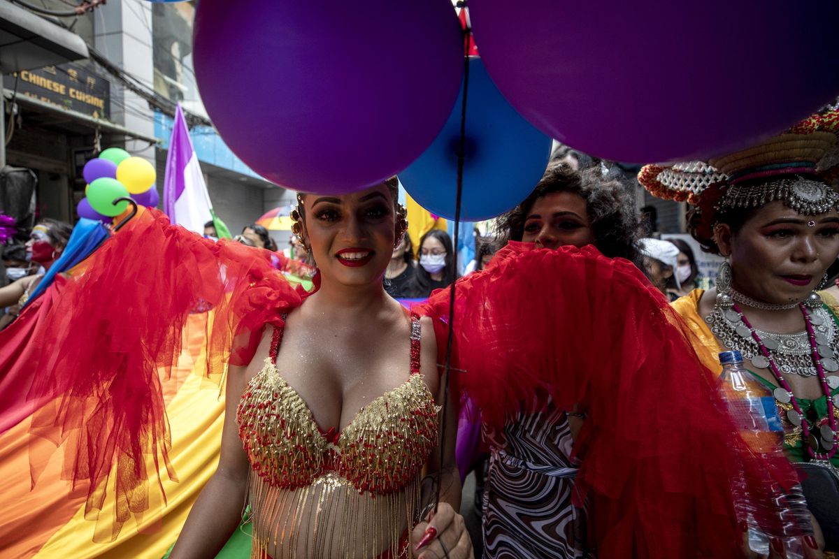 «Il corpo è un’opinione e la cultura è queer». L’assalto ai più piccoli dei missionari Lgbt