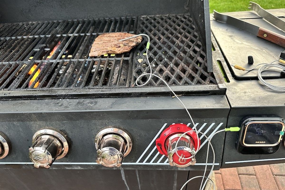 Inkbird smart meat thermometer cooking steak