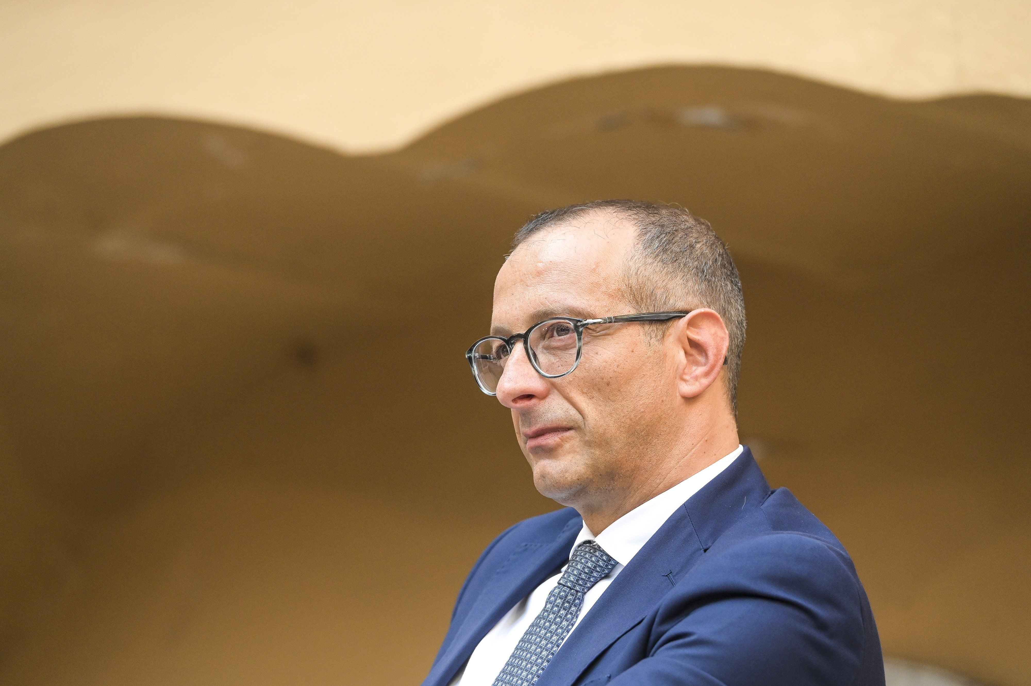 Pesaro affonda, il sindaco dem è in tv. Ed era lui a infierire sul governatore