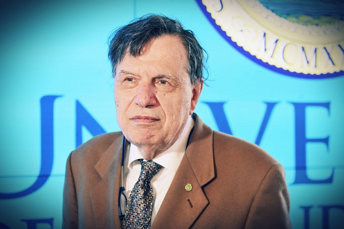 Dal Covid alla CO2: caccia ai negazionisti, perfetti «colpevoli»