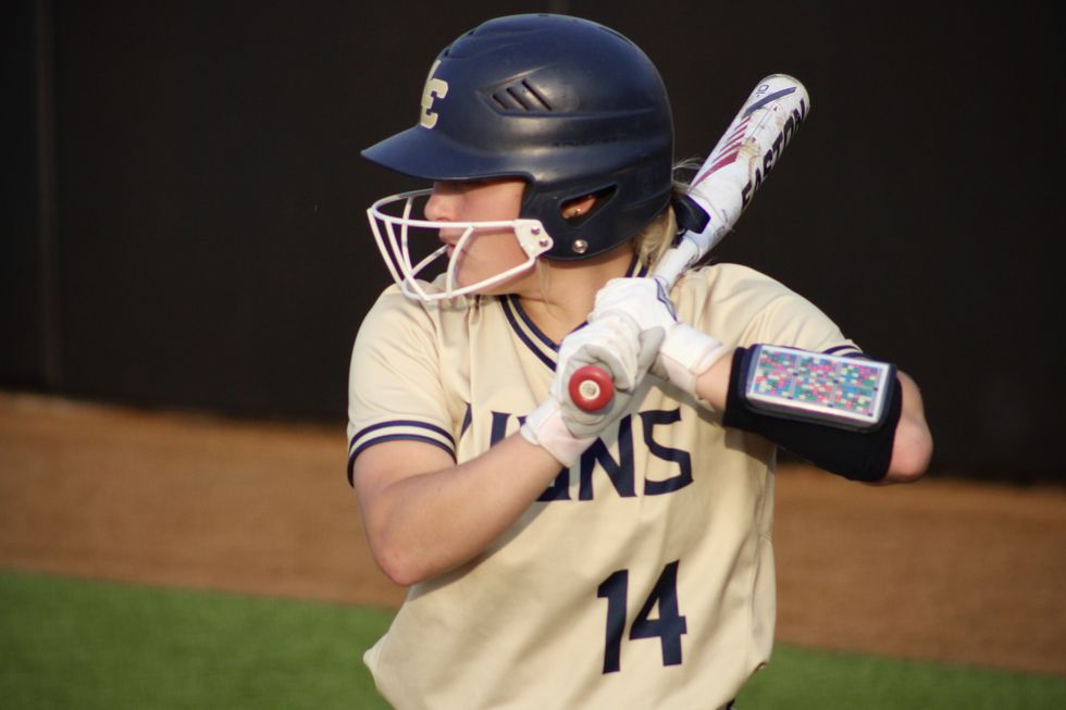 BASEBALL: Barbers Hill completes sweep of Lake Creek