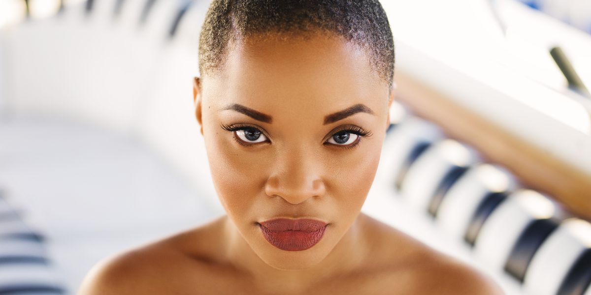 The Best Primers For Hot Weather: How To Keep Your Base Makeup Secure