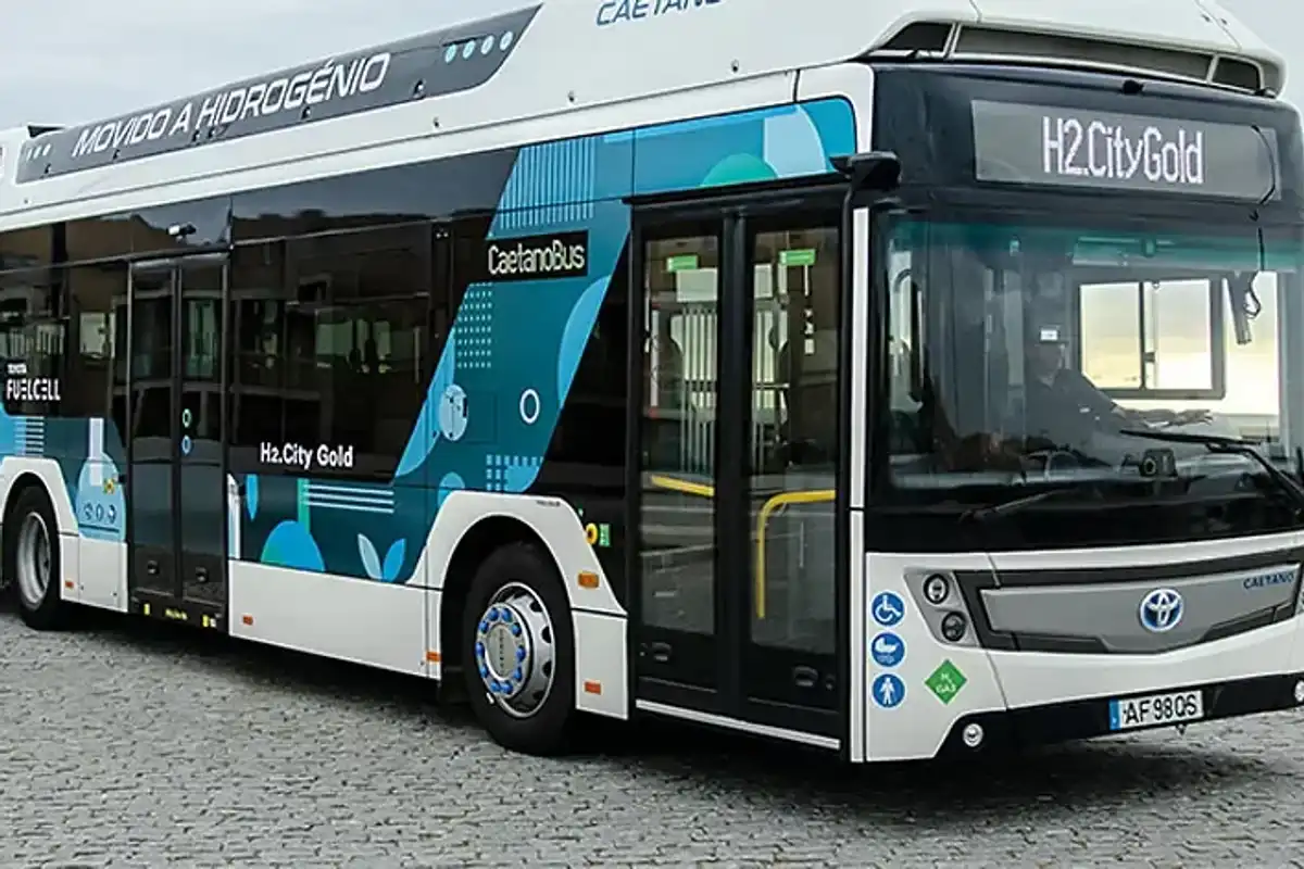 «I portoghesi interessati alla quota di Invitalia in Industria italiana autobus»