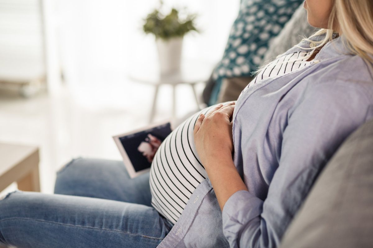 Sulla surrogata reato universale c’è il sì femminista da tutto il mondo