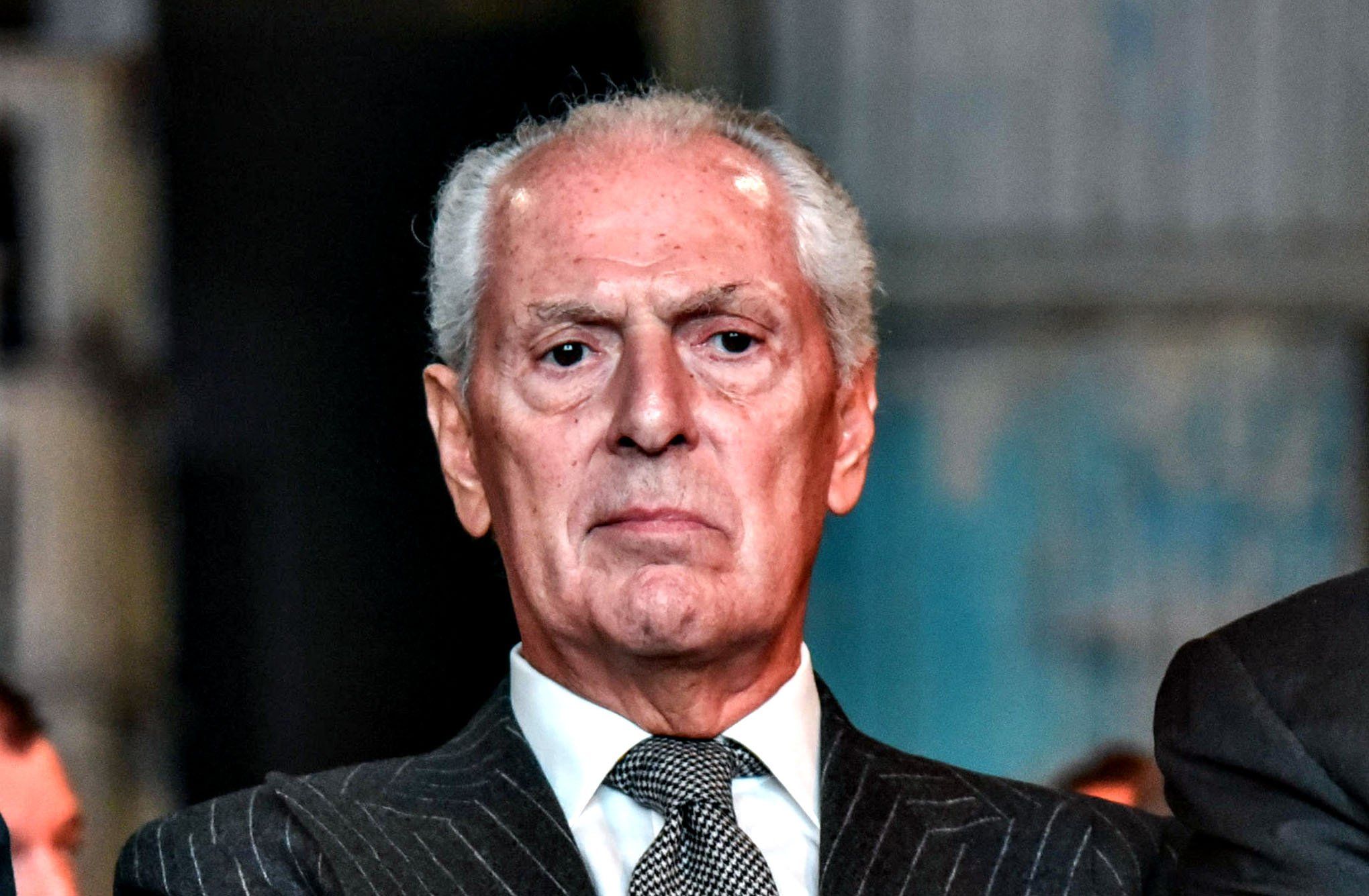 Il governo rosola gli azionisti cinesi di Pirelli