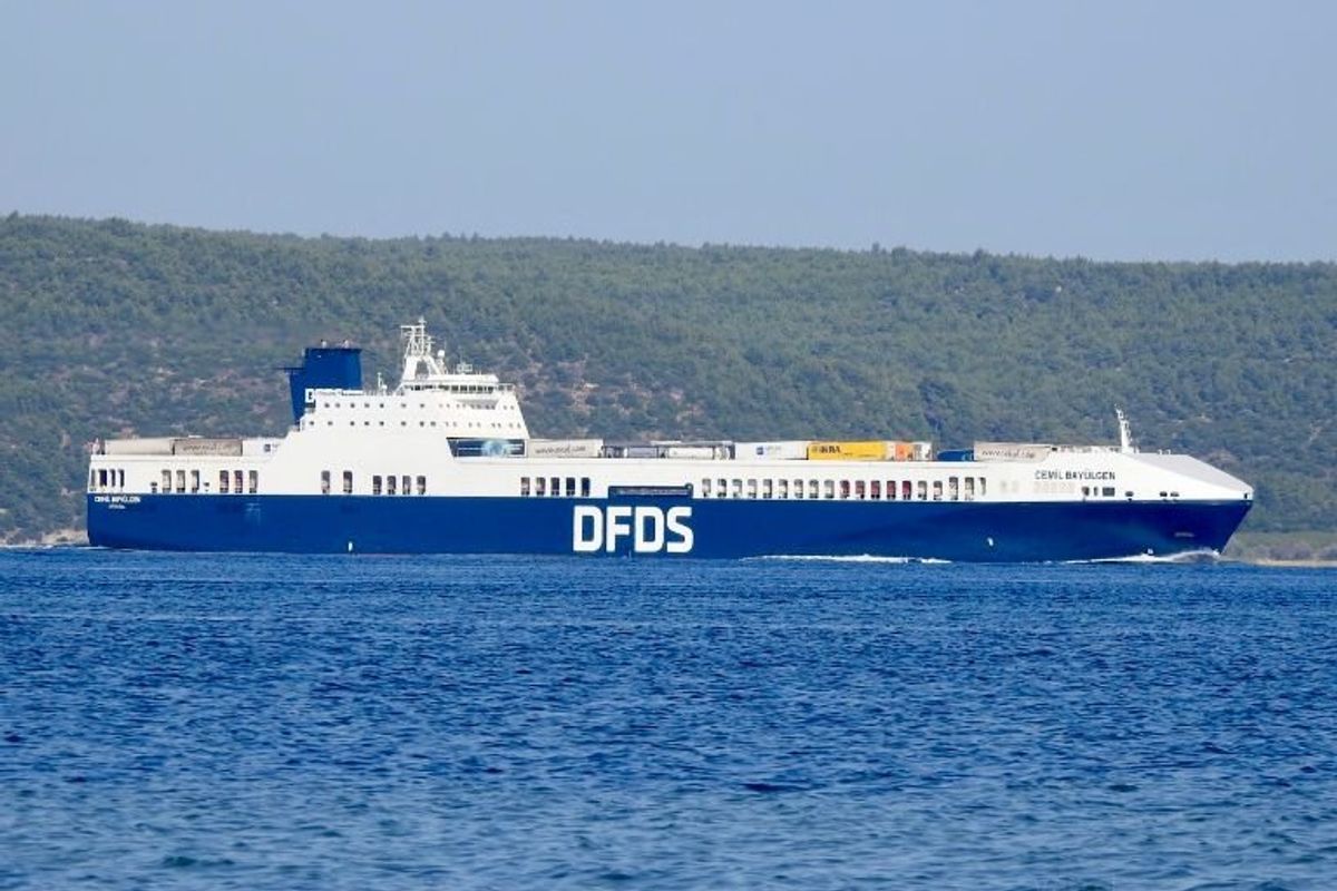 Napoli, nave ostaggio dei migranti liberata dalle forze speciali italiane