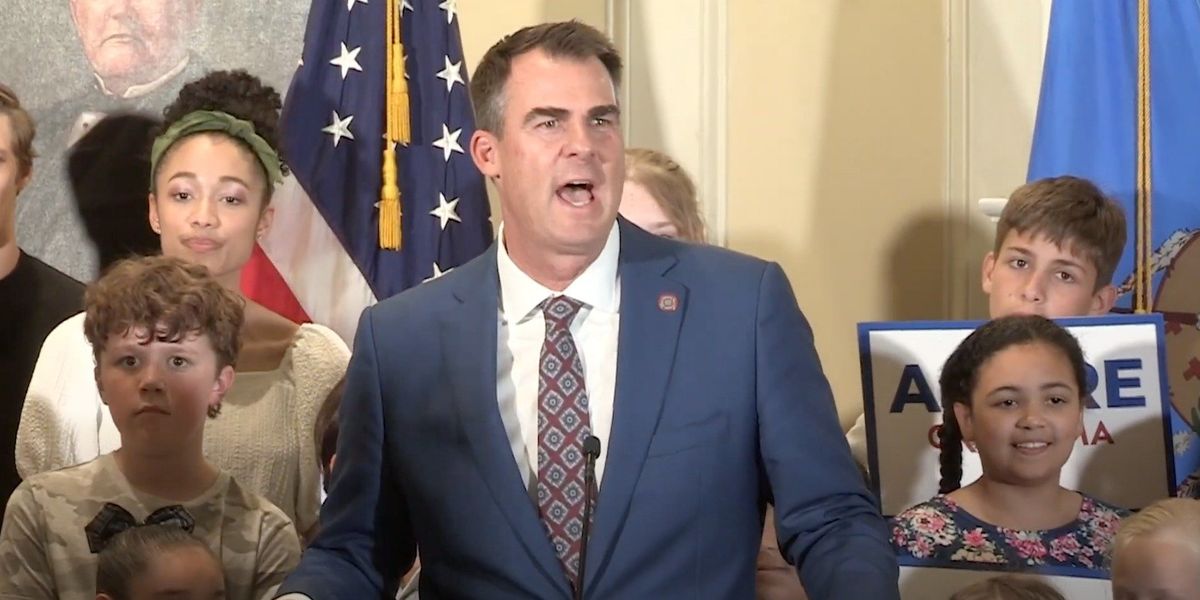 How Popular Governors Rise Above Party (And Trump's Petty Manipulation)