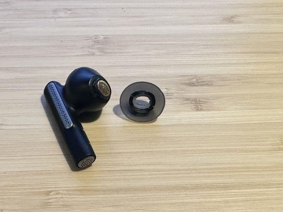 a photo of Voyager Free 60+ UC earbud and ear tip