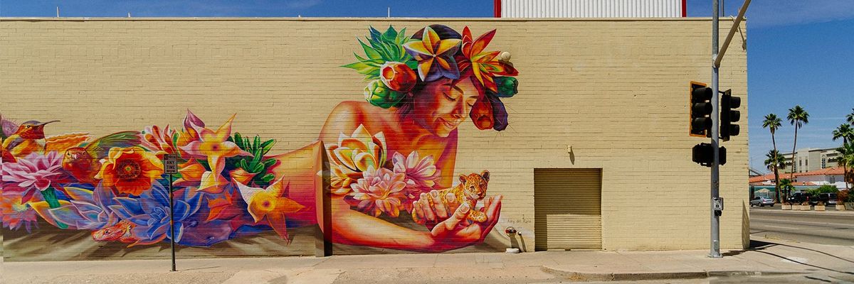 Picture of the Del Sol Market Mural in Yuma, Arizona by Latina artist Adry del Rocio