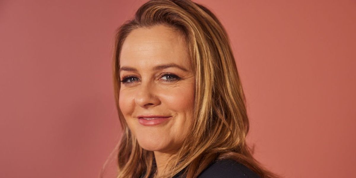 NextImg:Actress Alicia Silverstone lauds RFK Jr., says she ditched Democratic registration and switched to Independent last year