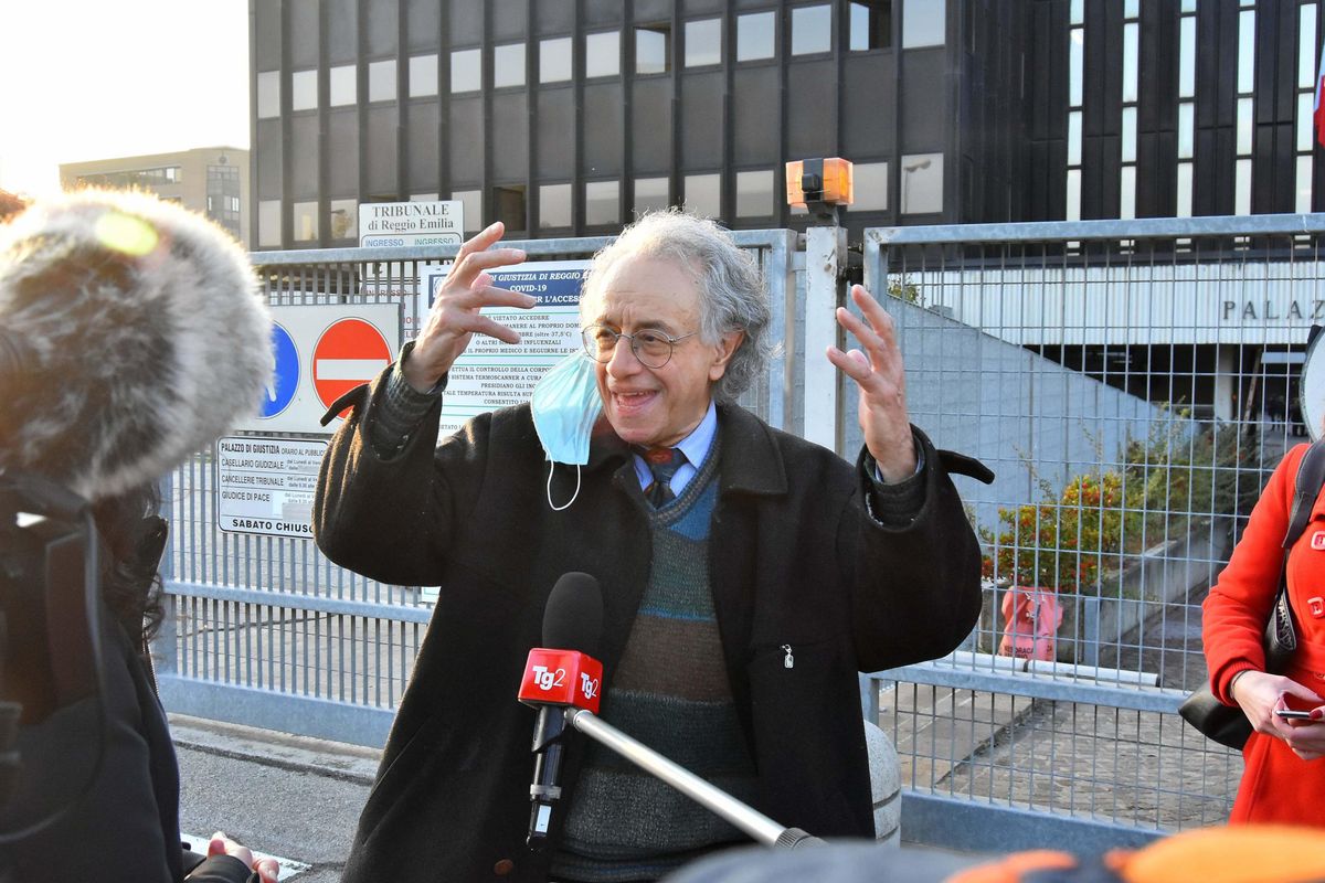 Pablo Trincia: «Sinistra ambigua su Bibbiano. Nelle carte prove devastanti»