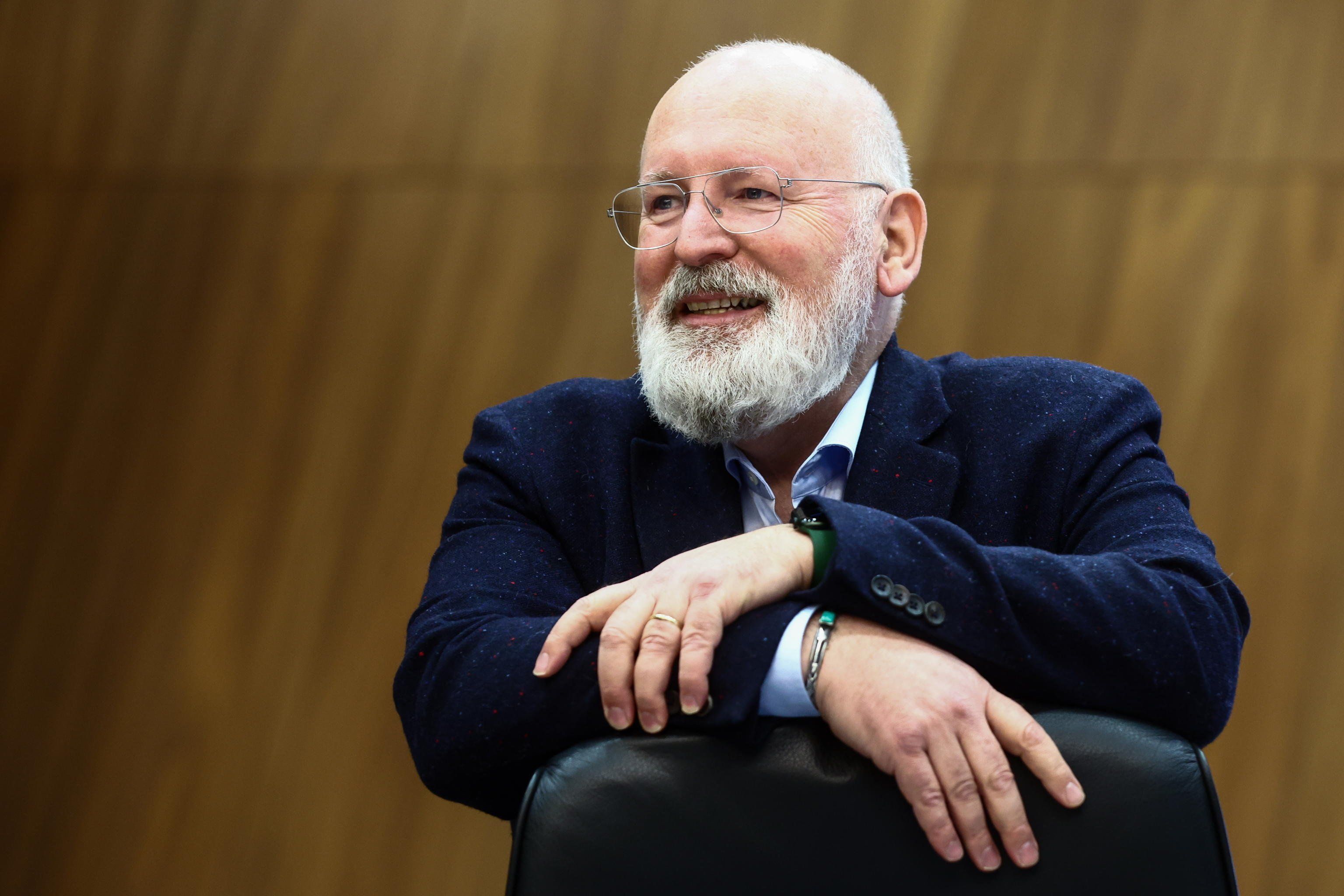 Timmermans, pressioni indebite anche sugli svedesi