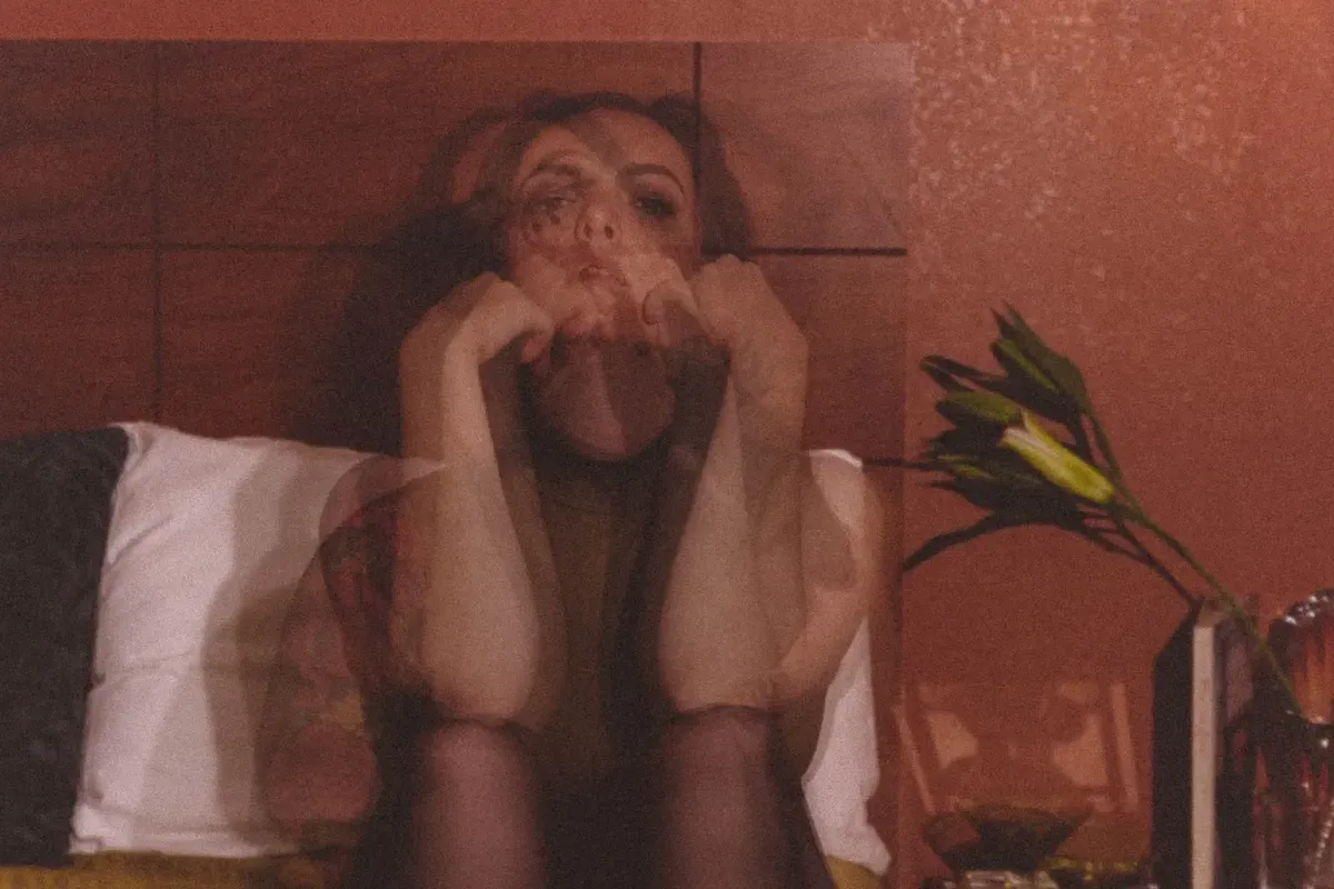 Viana Valentine Gives Us Everything With "Fever Dream"