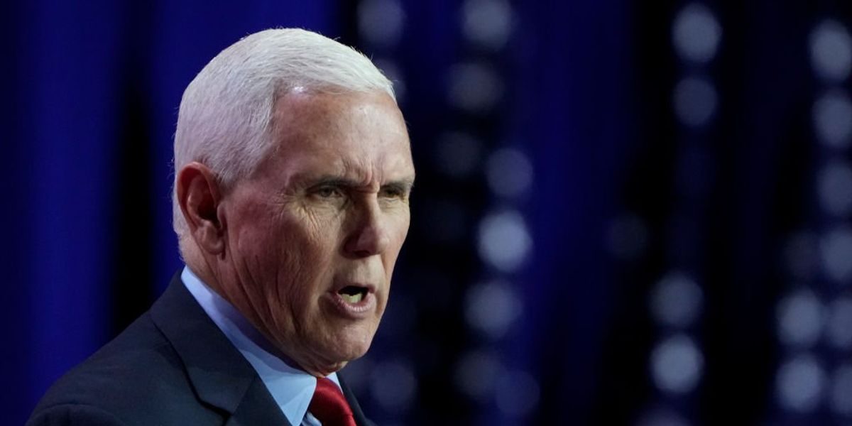 NextImg:All Republican presidential candidates should support a national 15-week abortion ban, Pence declares