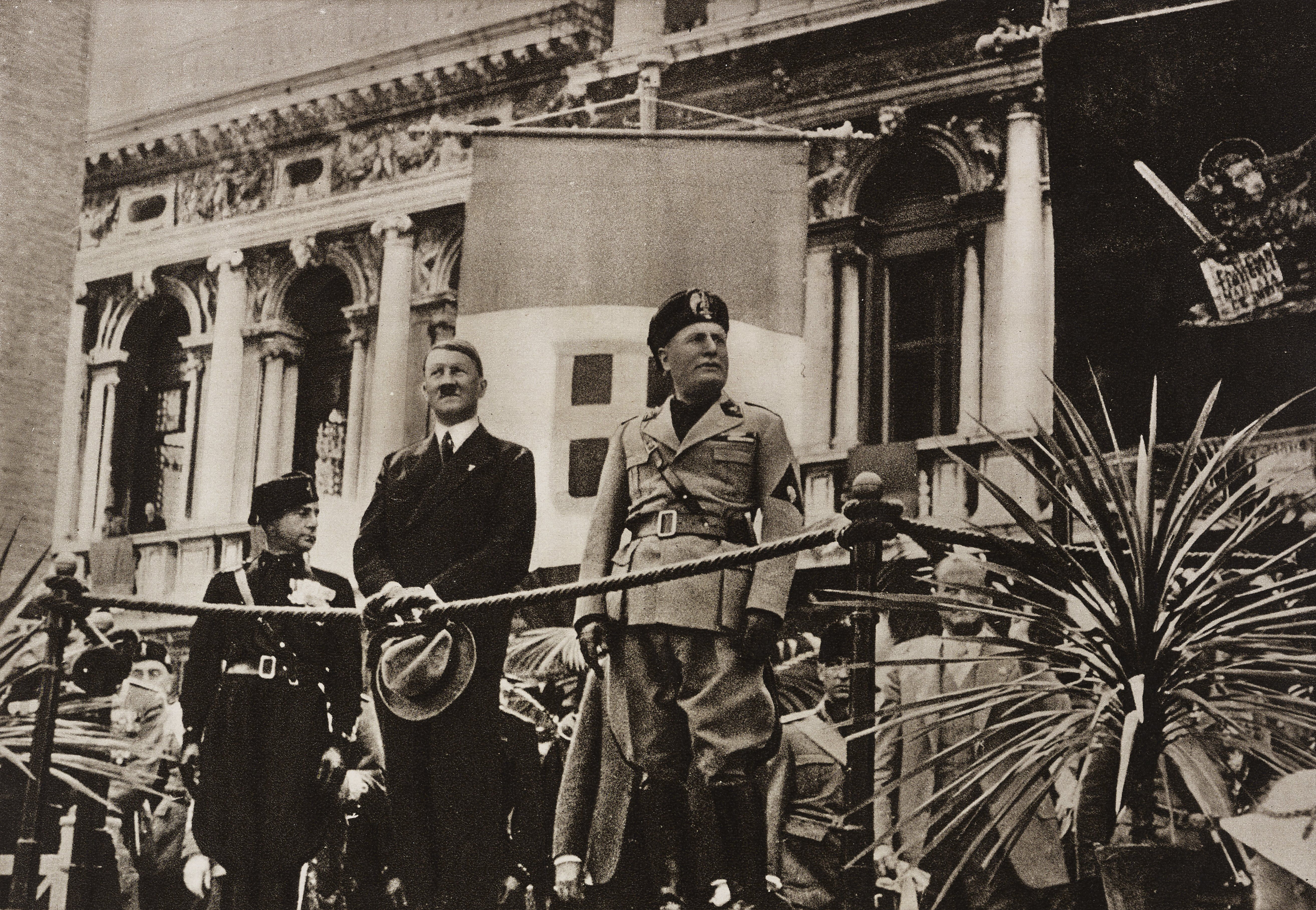 Effemeridi: dal primo incontro Mussolini-Hitler all’Isola delle Rose