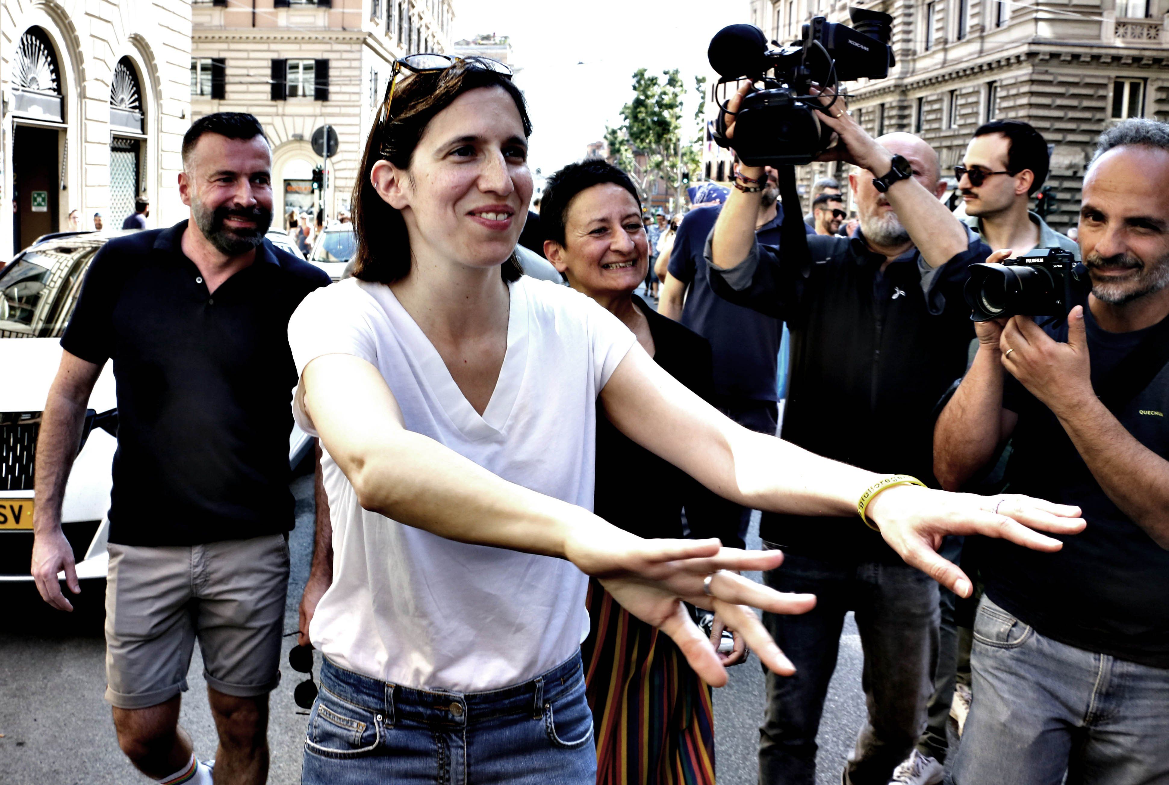 Cara Elly, tenga duro: lei ci mette di buonumore