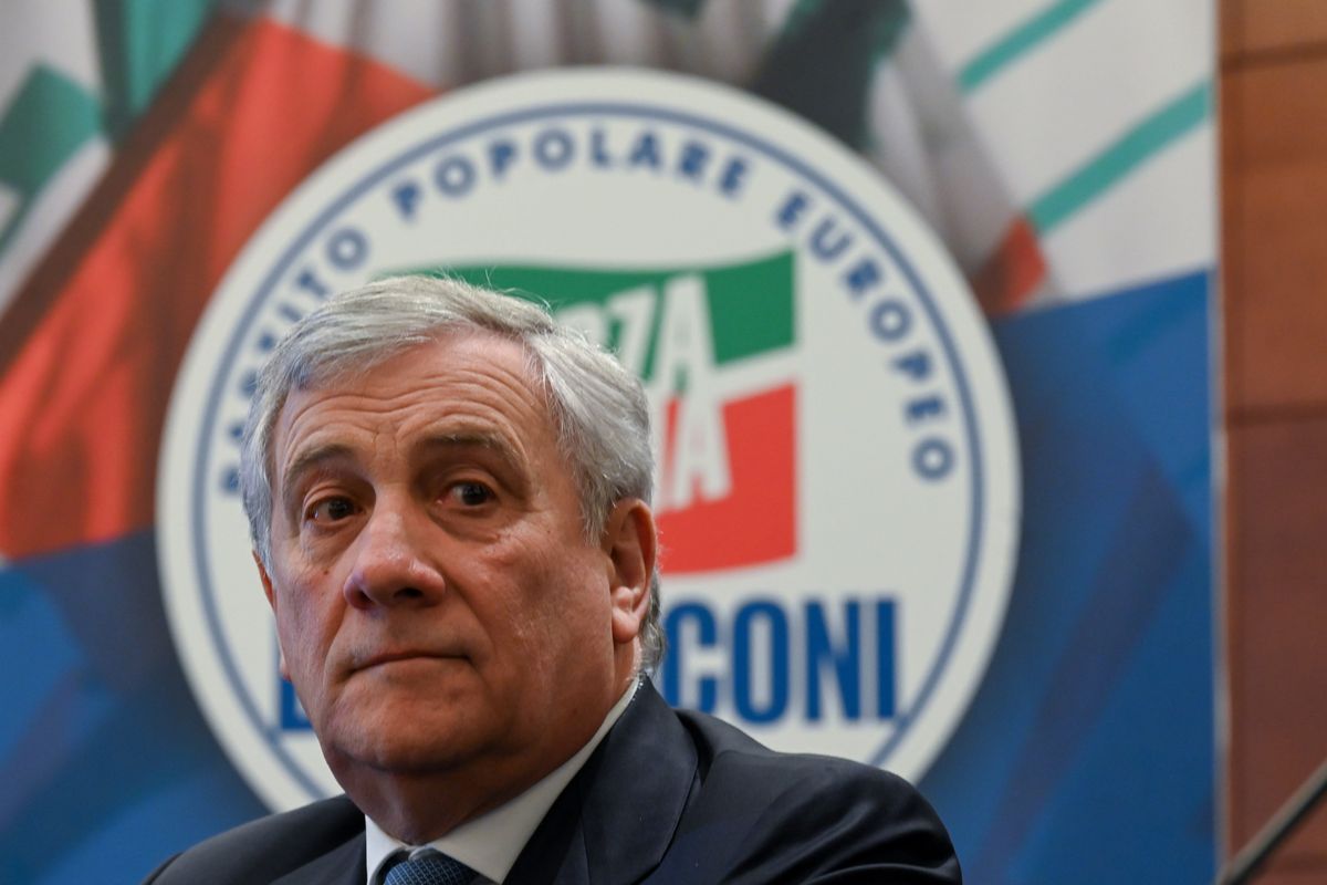 Il partito sotto choc: aspetta il testamento politico di Silvio e si affida a Tajani