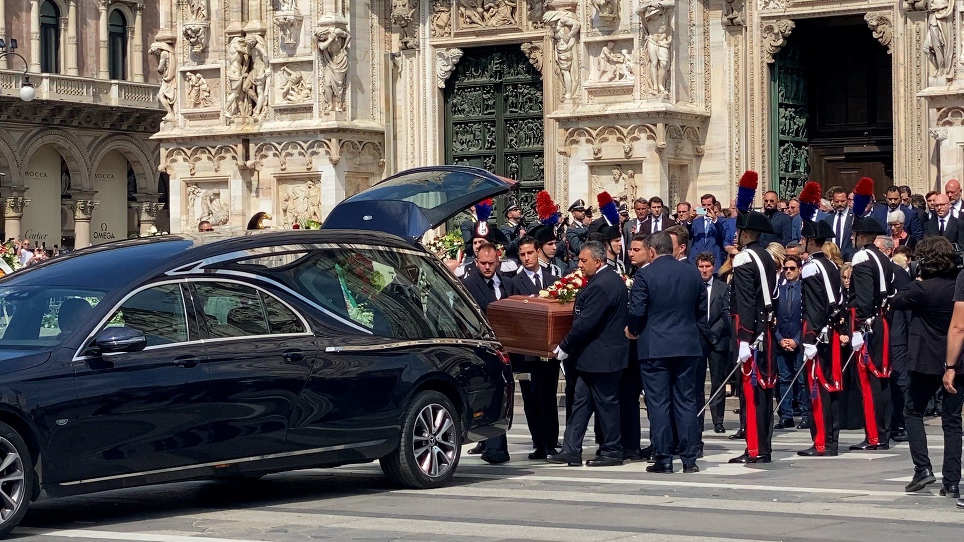 L'ultimo saluto a Silvio Berlusconi