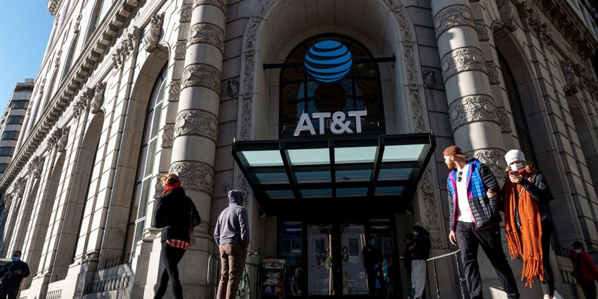 AT&T announces it's shuttering its flagship store in Democrat-controlled San Francisco, citing change in 'consumer shopping habits'