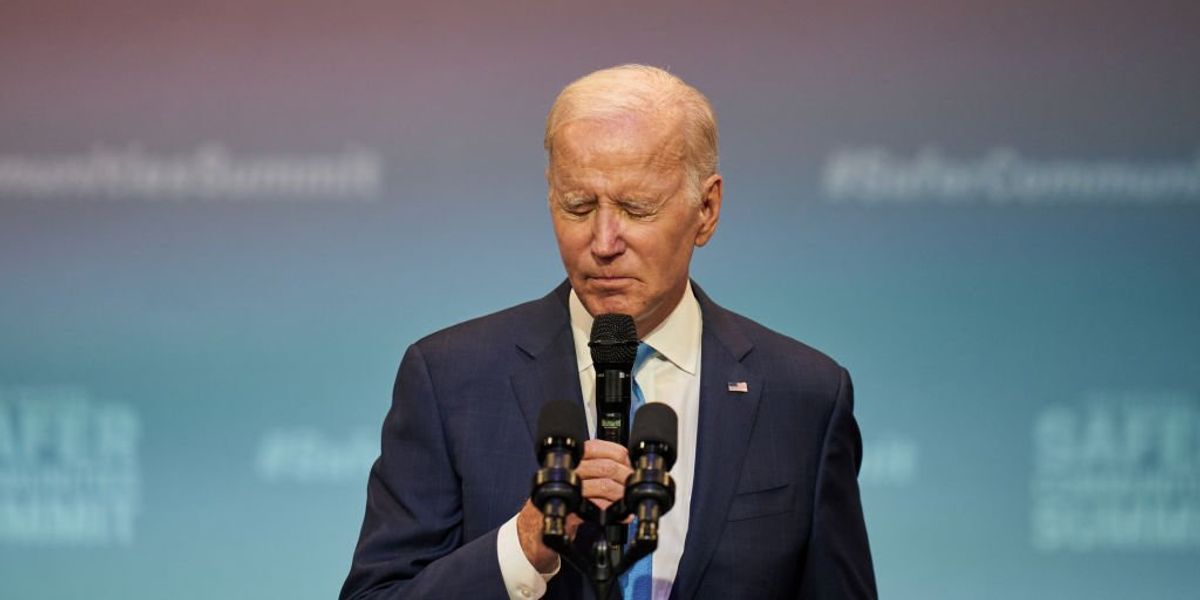 NextImg:Video: Joe Biden ends gun control speech saying, 'God save the Queen,' before needing guidance to walk offstage