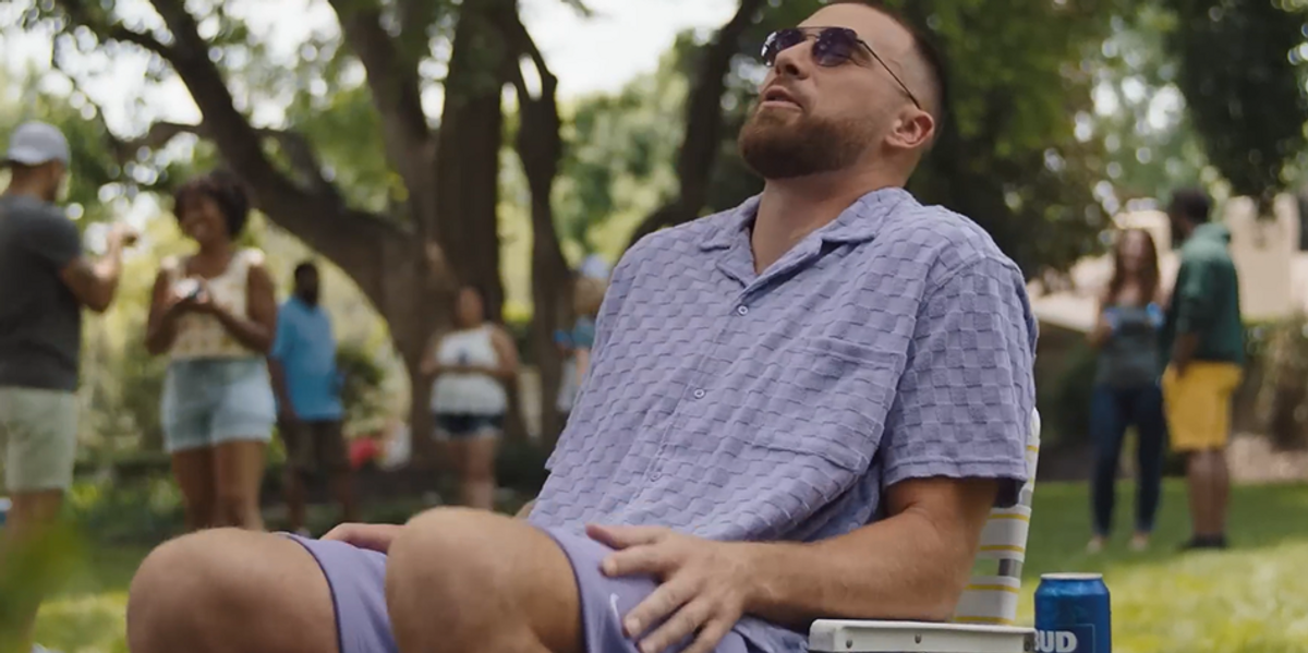 NextImg:Bud Light returns to 'fratty' humor with 'grunts' commercial, but the star of the ad can't touch or drink the beer