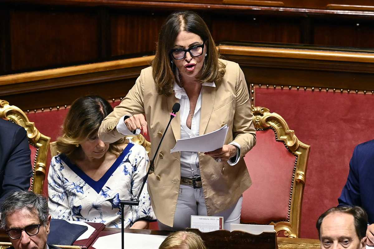 La Santanchè in Senato risponde punto su punto: «Solo odio contro me»