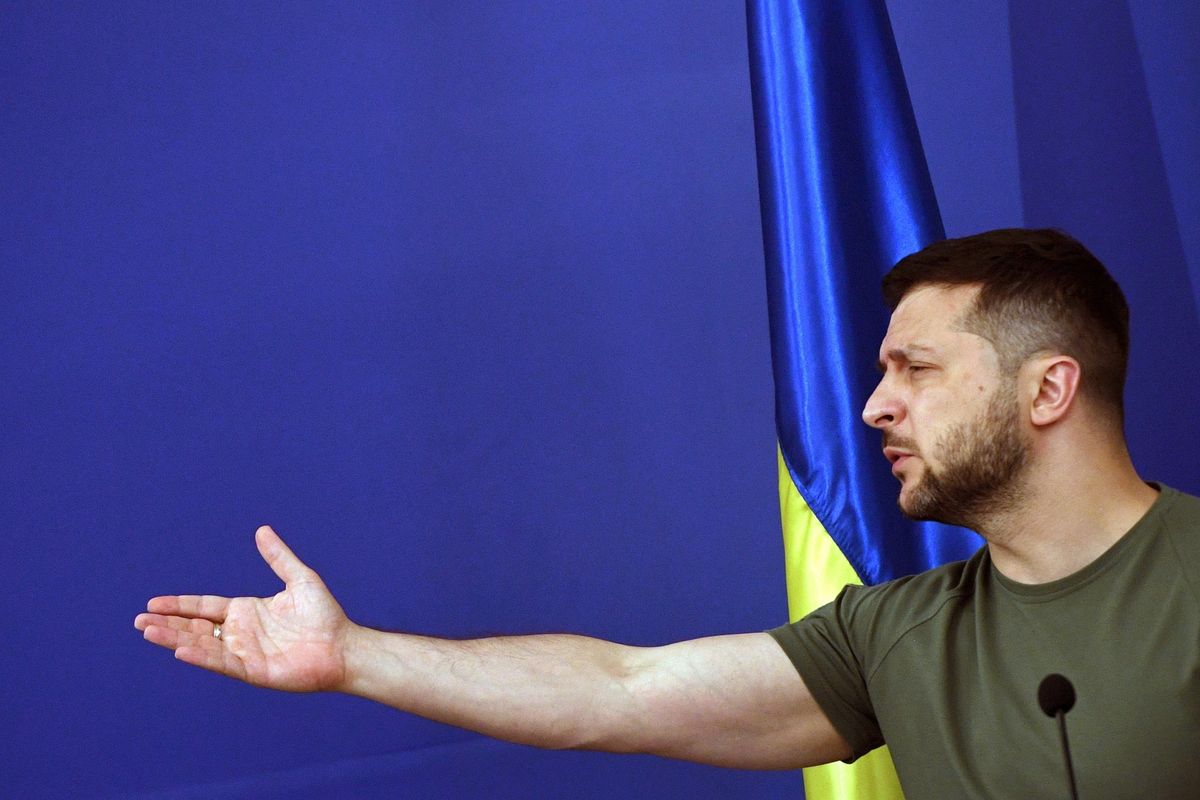 Controffensiva ferma: Zelensky chiede armi