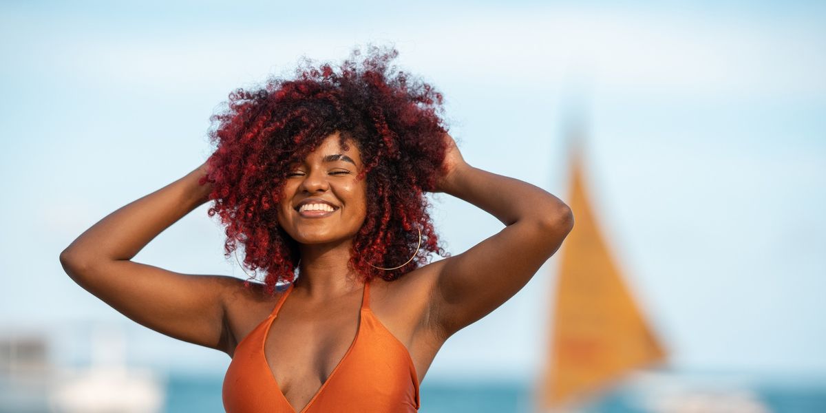 This Is How To Handle Humidity When It Comes To Your Hair This Summer