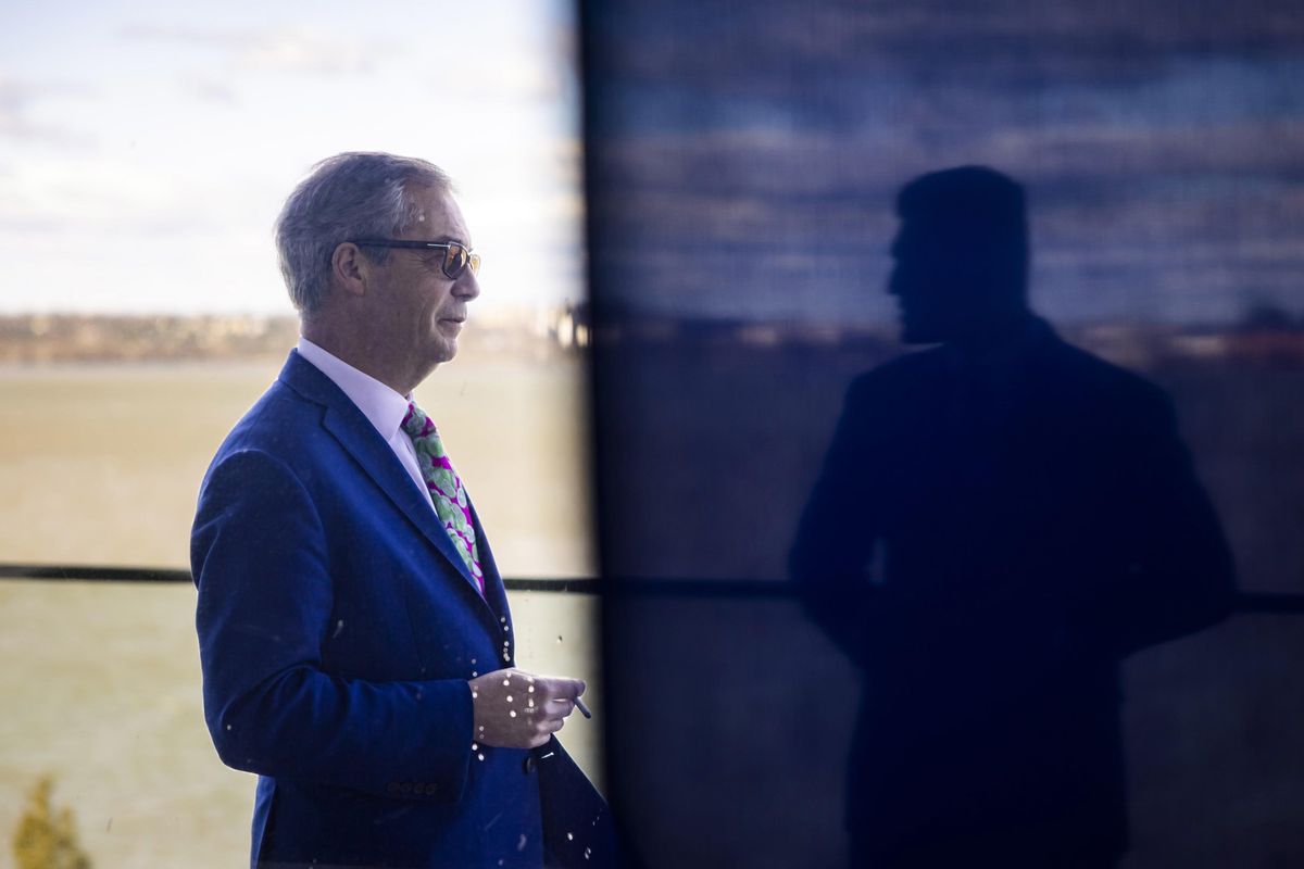 Conti bloccati a chi non obbedisce