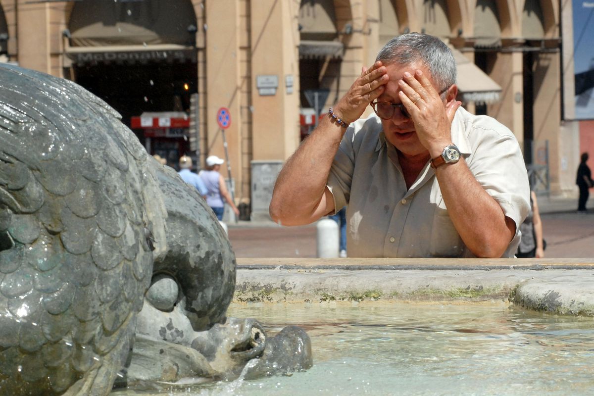 Tutto come col Covid. C’è l’allarme (falso) sugli ospedali intasati. E tornano i bollettini