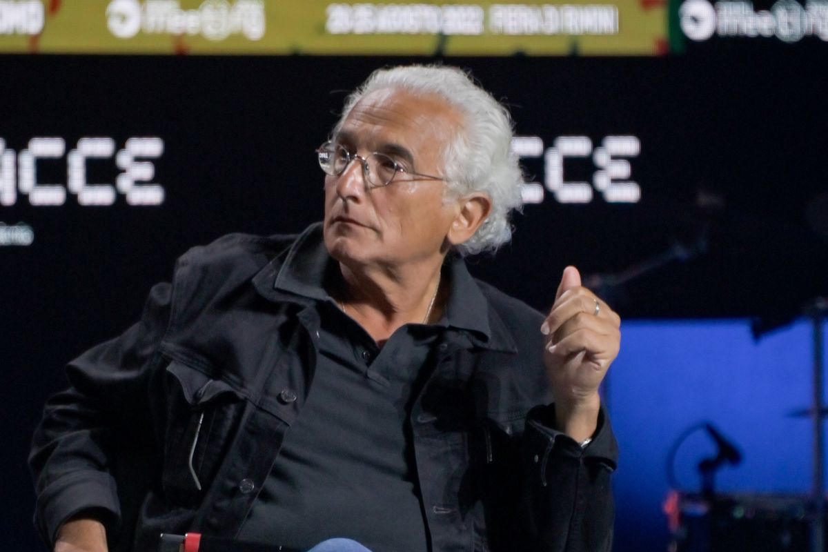 «Siamo colonizzati dagli algoritmi. Riprendiamoci il nostro mondo»