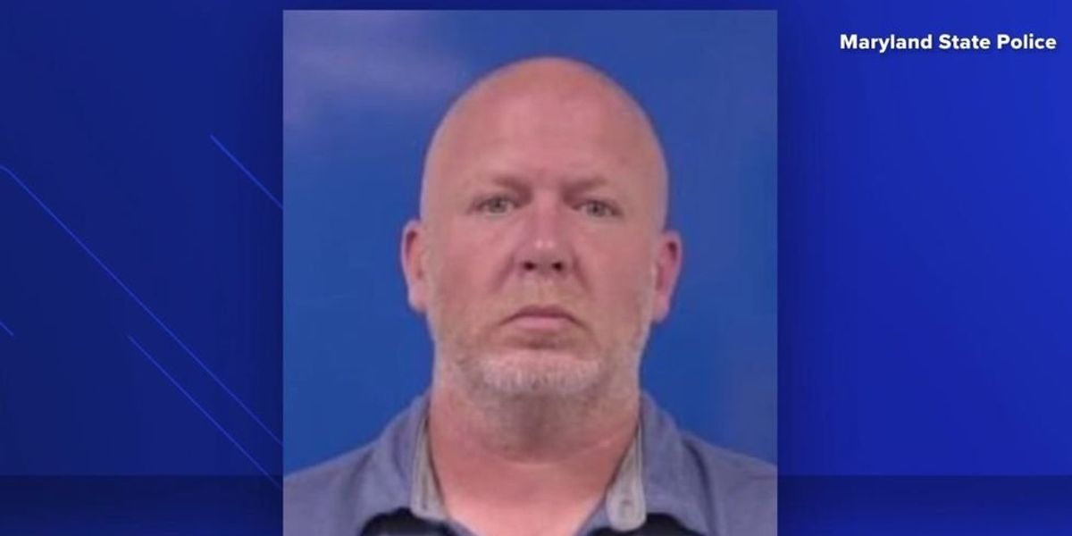 Longtime Capitol police officer accused of possessing child porn