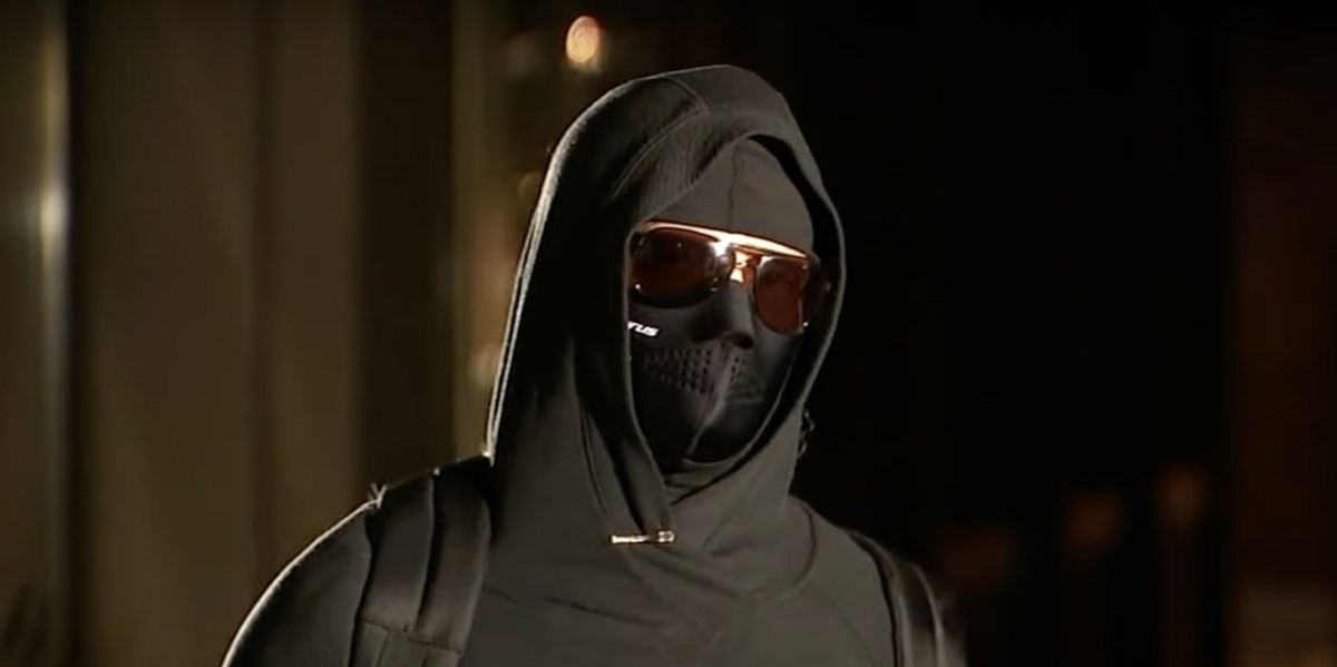 NextImg:Real-life Batman? San Francisco business owner dons dark disguise, patrols streets with fake gun to scare off thieves who brazenly break into cars
