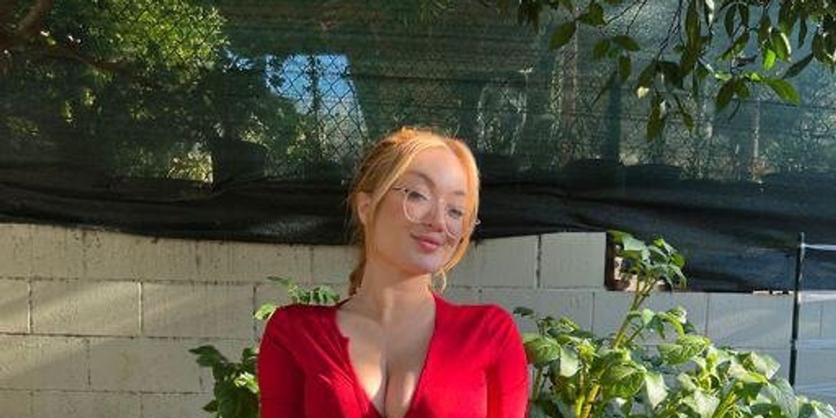 Photoshoot to Vegetables: Model Emma Magnolia’s Knack for Gardening