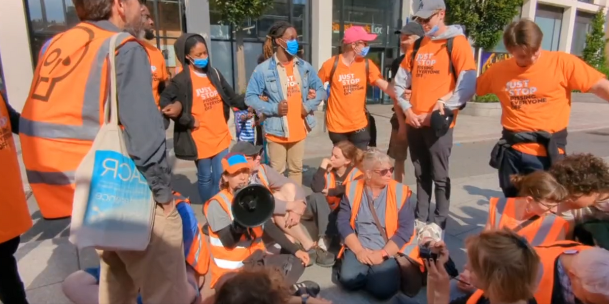 NextImg:'Just stop p**sing everyone off': Anti-oil protesters prevented from blocking road by suspicious counter-protesters
