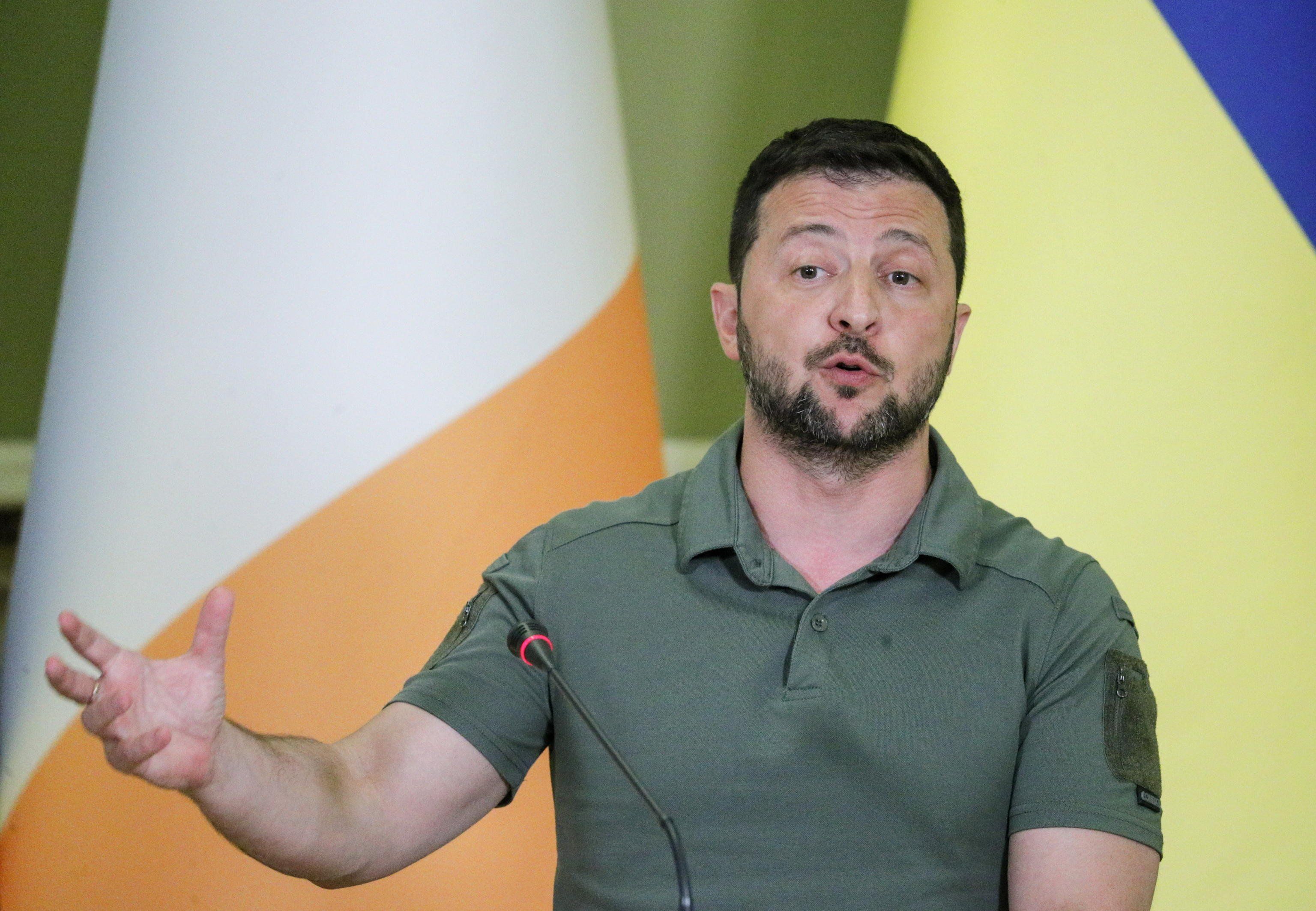 «Bombe a grappolo su case russe». Sale la tensione, Kiev sfida gli Usa